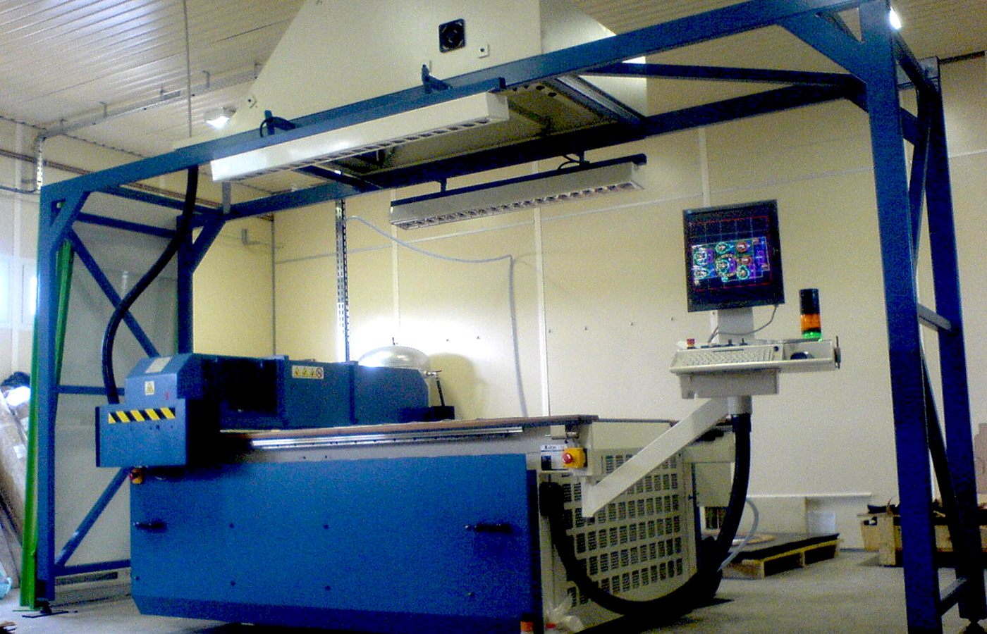 Équipement de découpe dans l’atelier Découpe Express